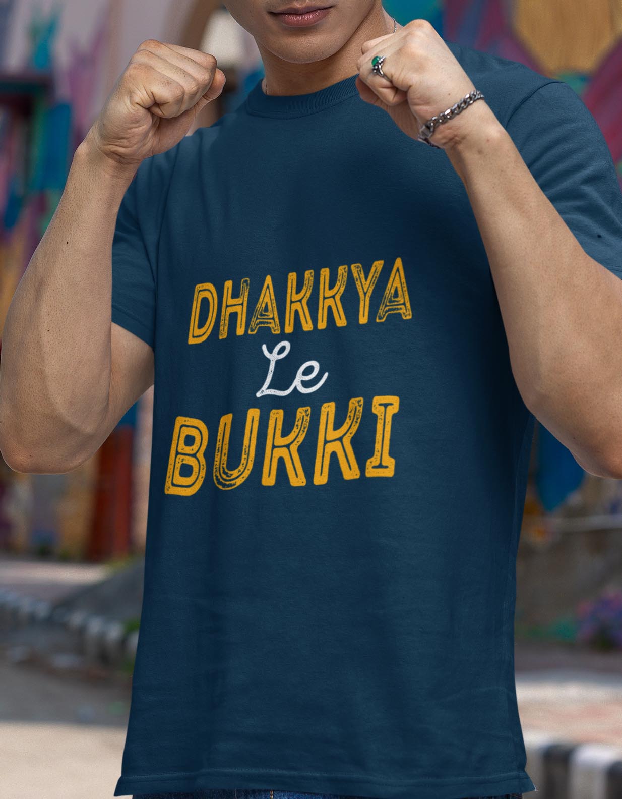 BUKKI -NAVYBLUE UNISEX- Varhadi slang T-Shirt
